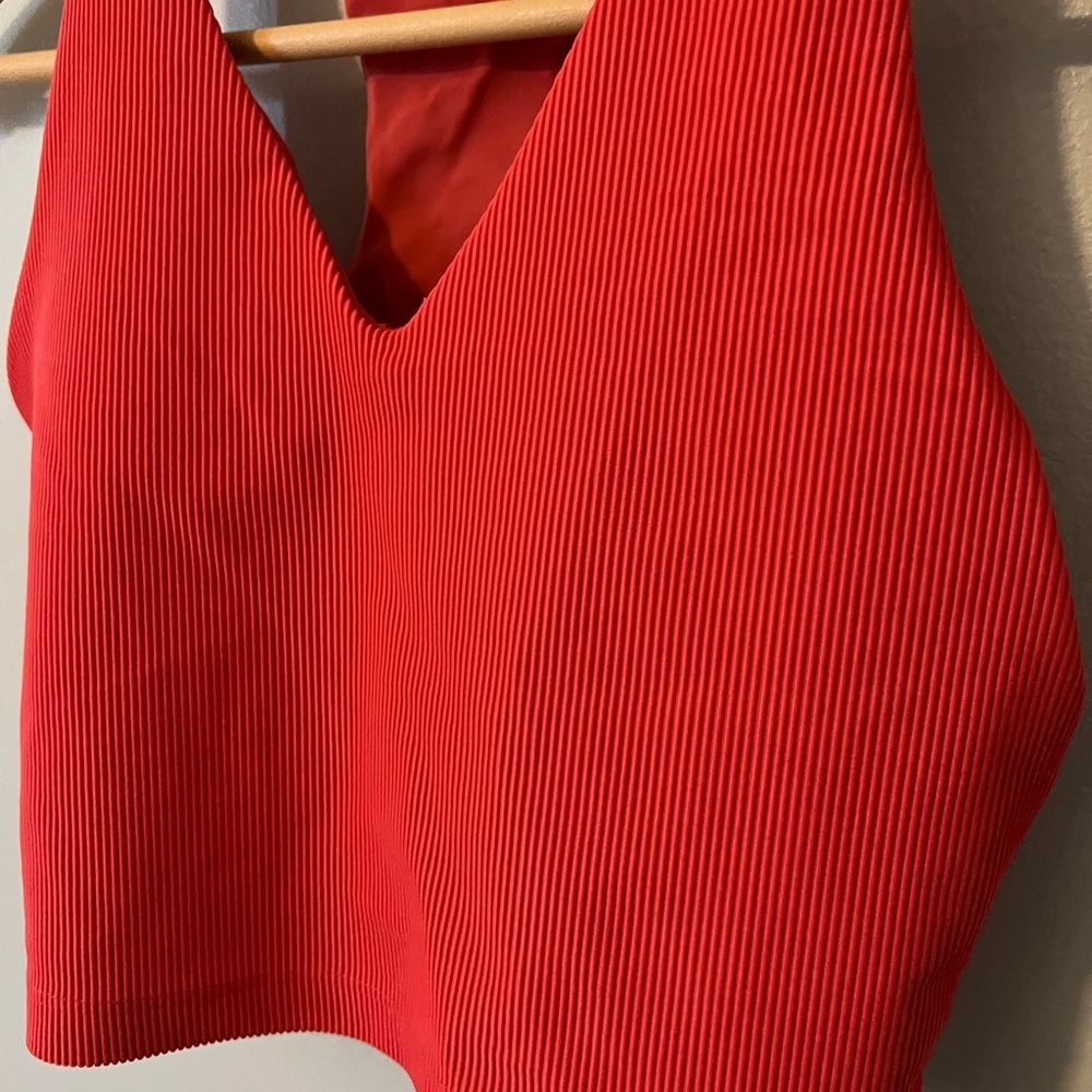 Beach Riot Sport “Ruby” Top - Picture 3 of 7